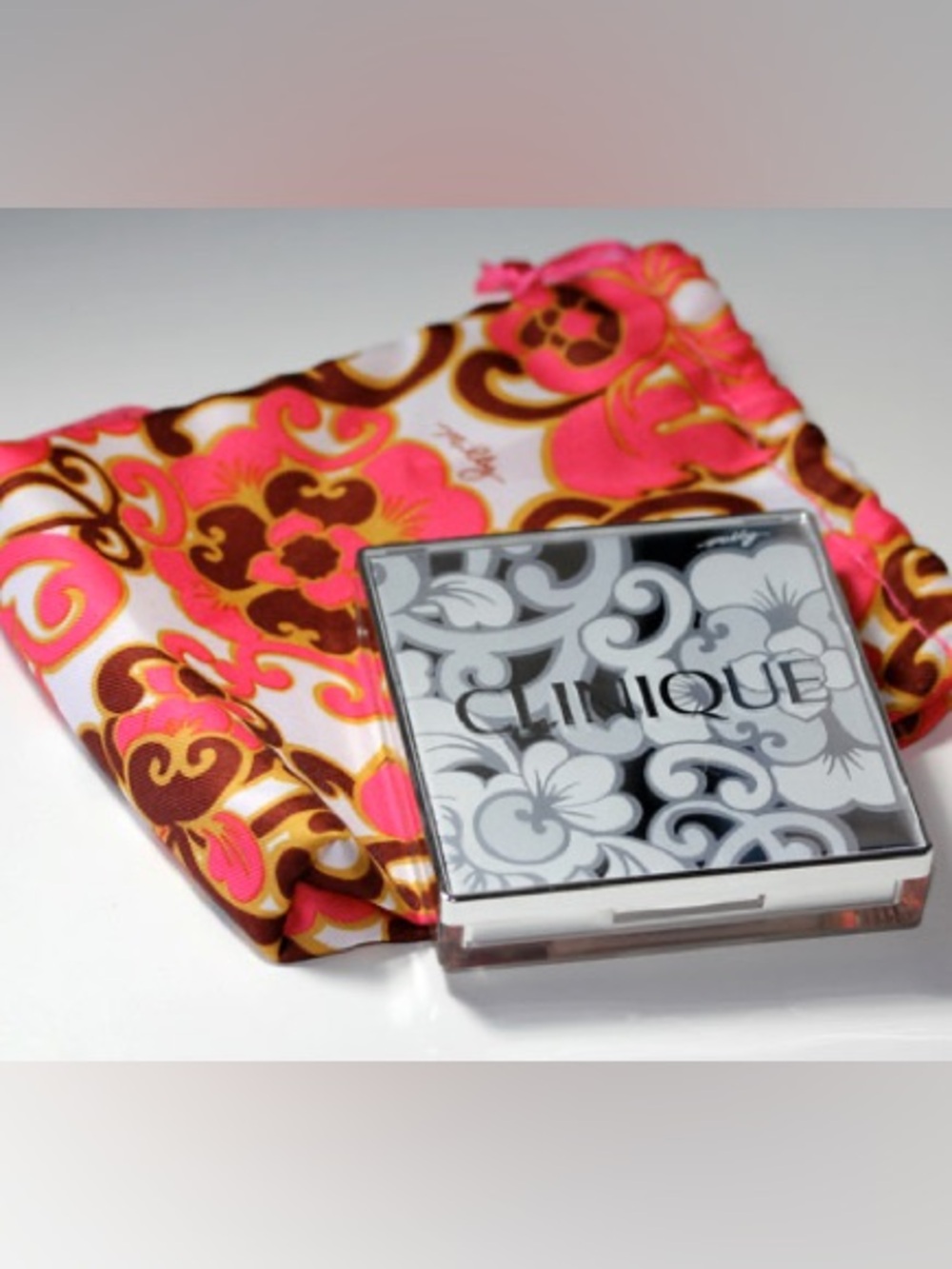 Clinique x Milly Palette Pretty in Prints LIMITED EDITION Spring Collab W/ Pouch